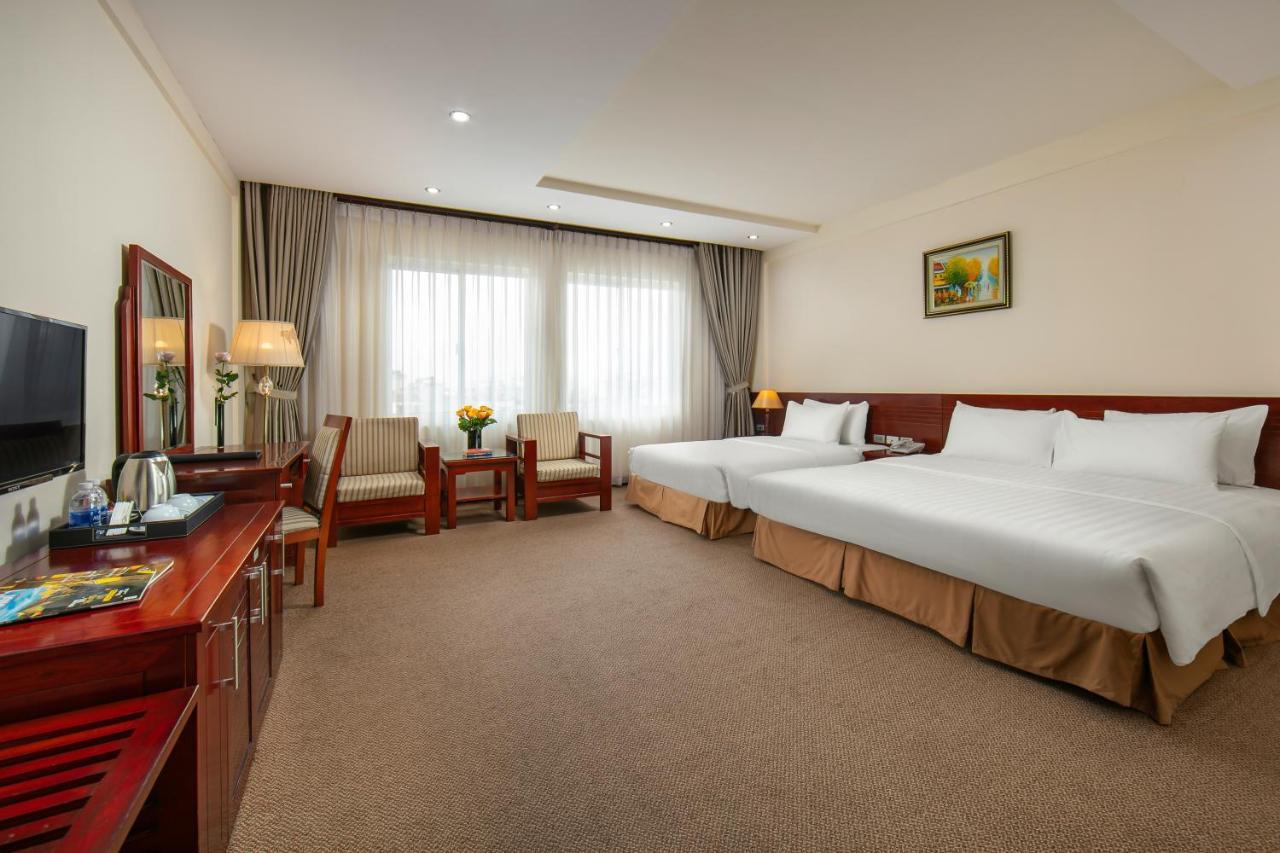 A25 Hotel - 705 Lac Long Quan Hanoi Esterno foto