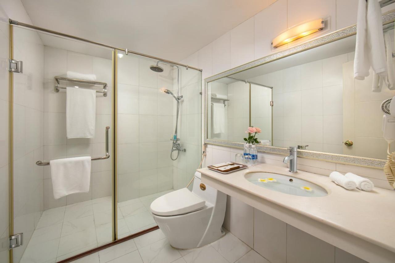 A25 Hotel - 705 Lac Long Quan Hanoi Esterno foto