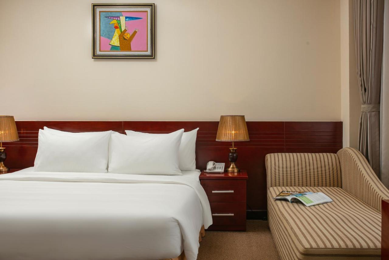 A25 Hotel - 705 Lac Long Quan Hanoi Esterno foto