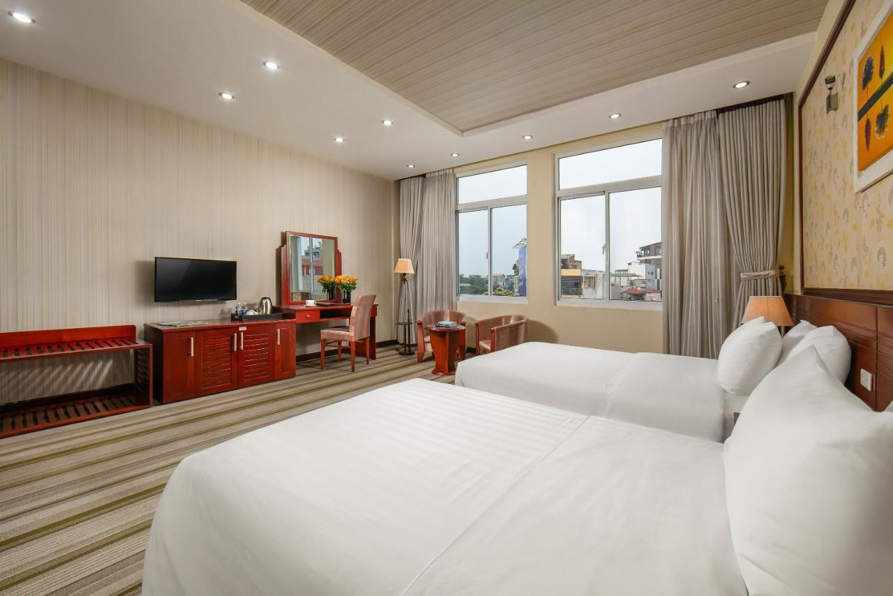 A25 Hotel - 705 Lac Long Quan Hanoi Esterno foto